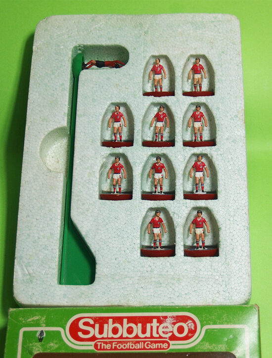 682 - LW Team : ENGLAND 2ND Ref. 682 (MQ)