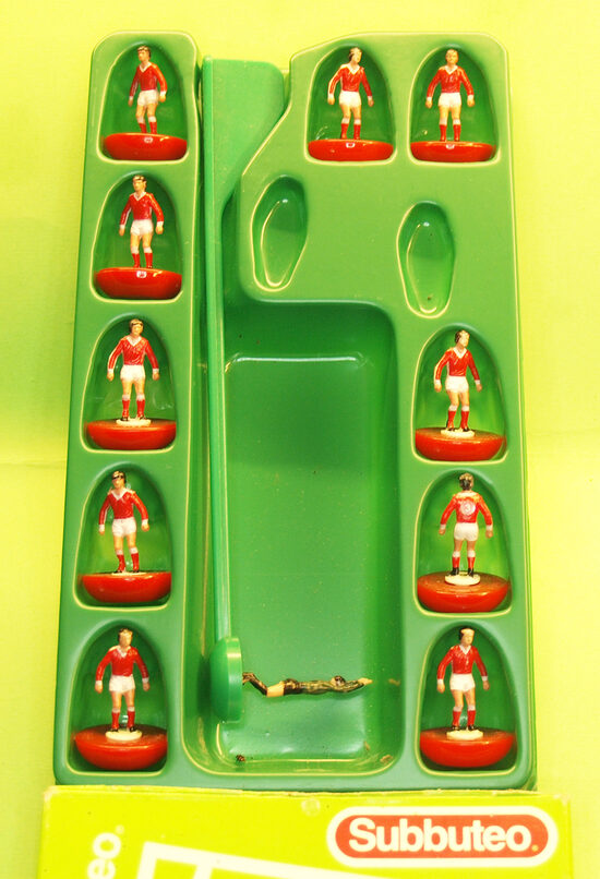 138 - LW Team : BENFICA Cod. 63138 (MP)