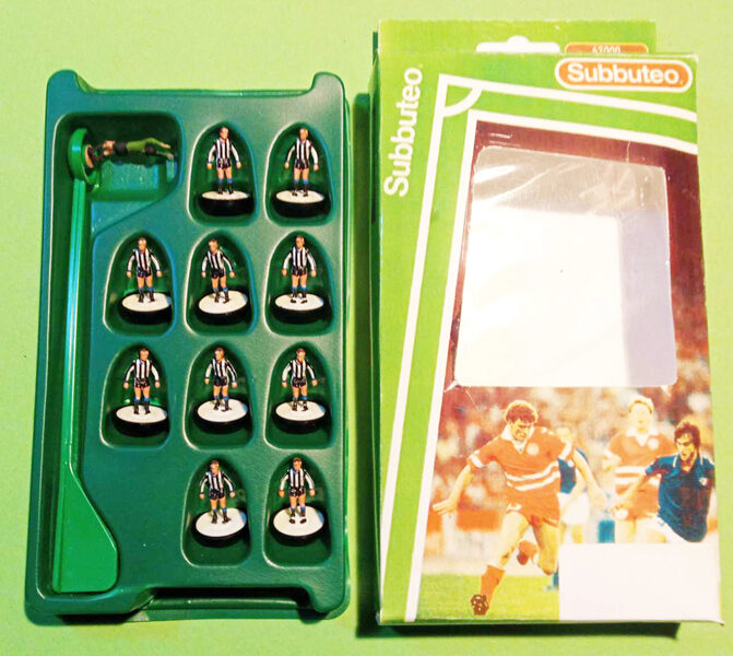 727 - LW Team : NEWCASTLE UNITED Ref. 727 (JJ)