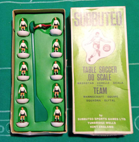 010 - HW Team : AUSTRIA Ref. 10 (ZZ)