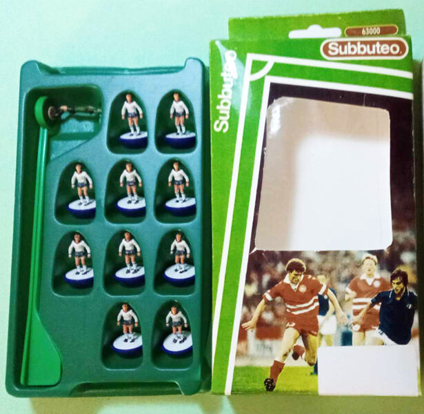 569 - LW Team : ENGLAND Ref. 569 (GY)