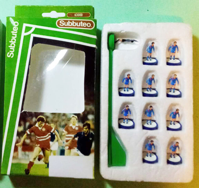 748 - LW Team : OLDHAM ATHLETIC Ref. 748 (HU)